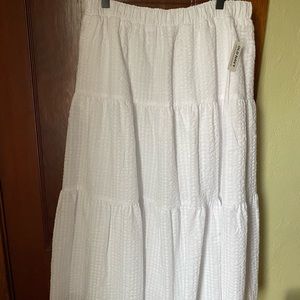 Old Navy White Crinkle Fabric Maxi Skirt NWT